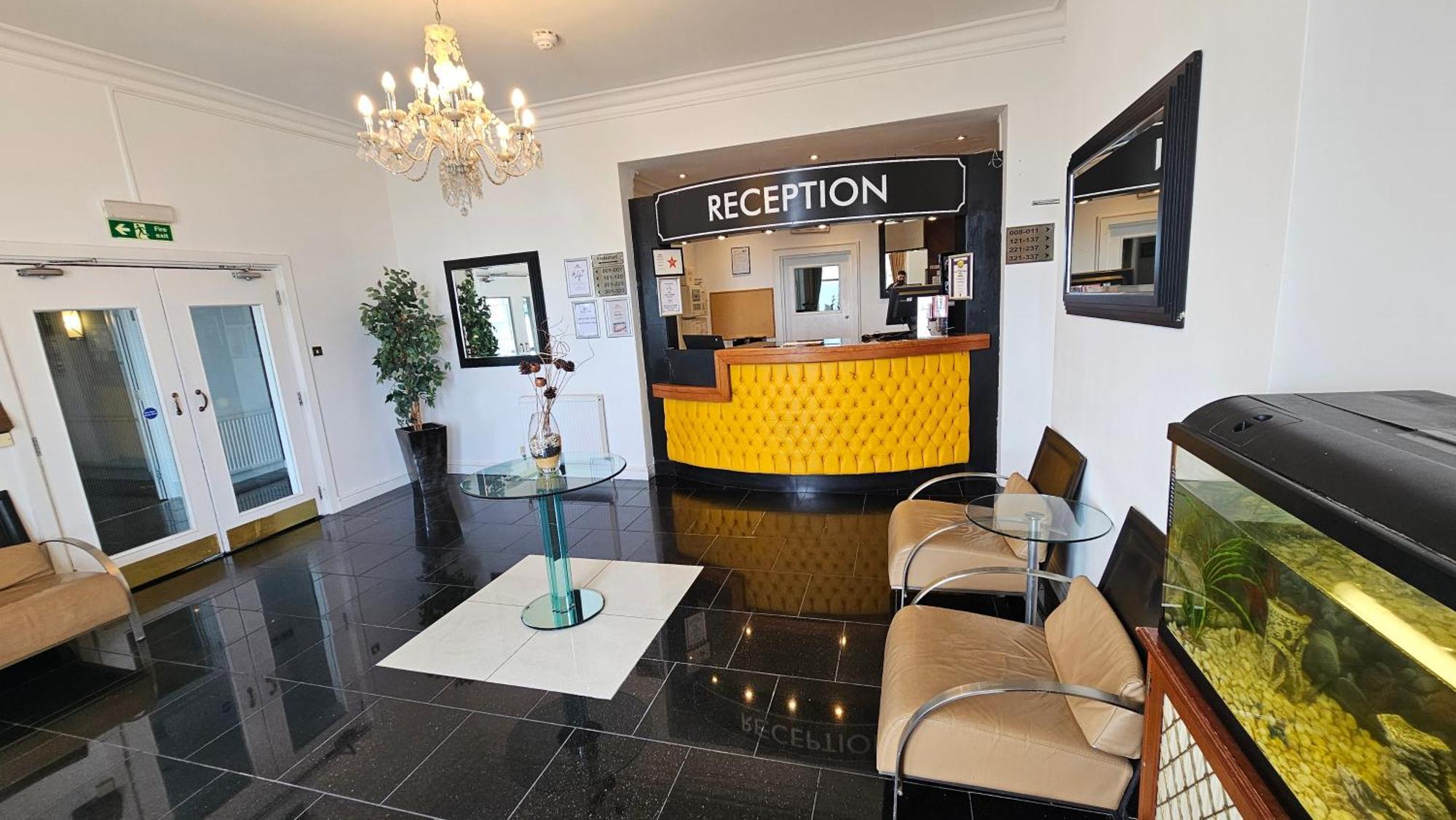The Strand Hotel Eastbourne Exterior foto