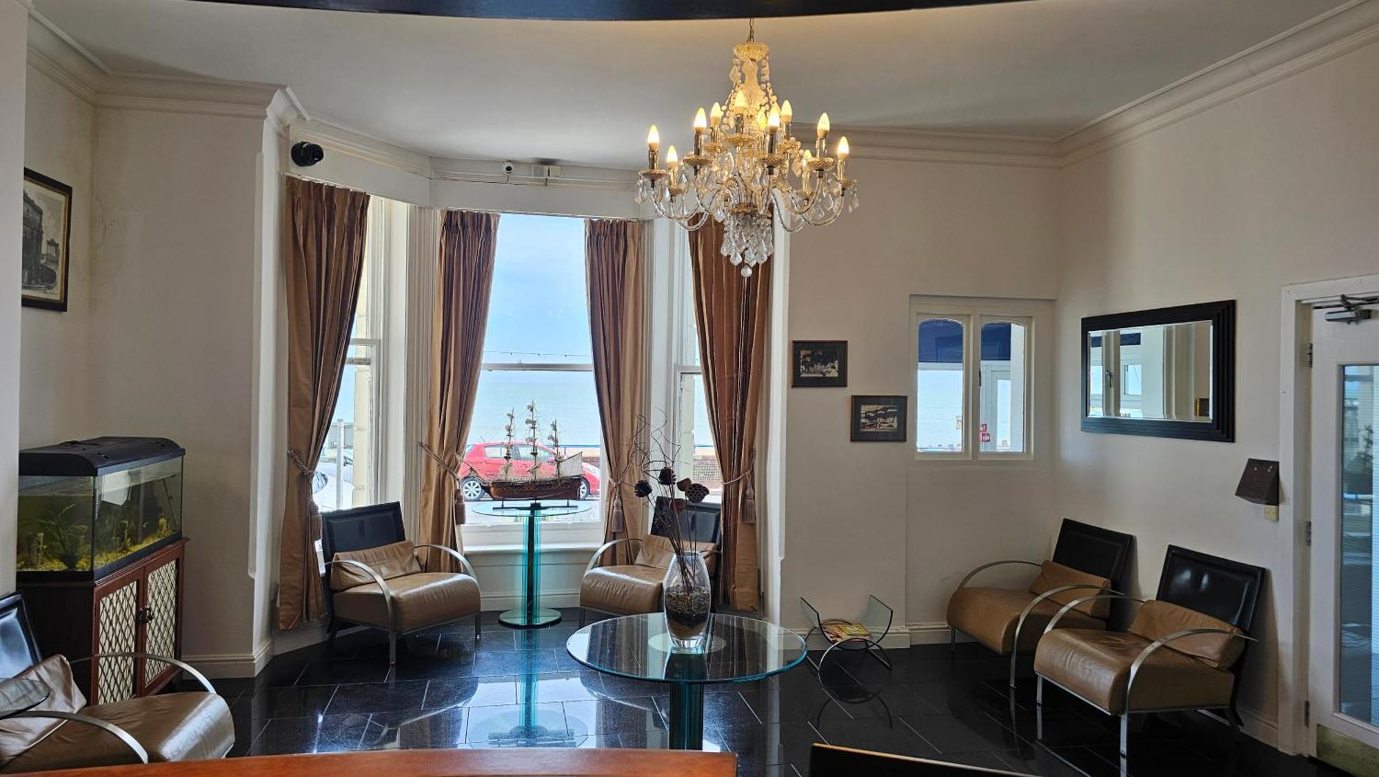 The Strand Hotel Eastbourne Exterior foto