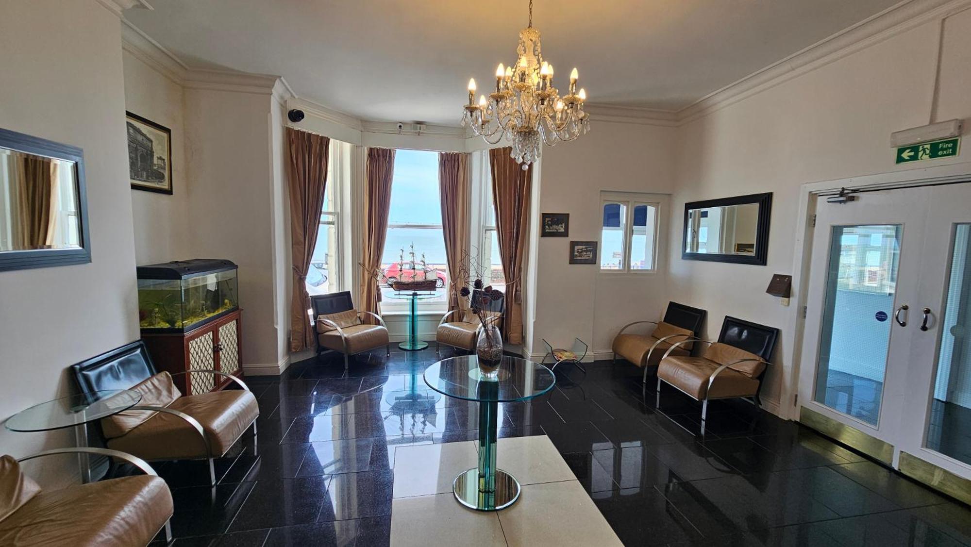 The Strand Hotel Eastbourne Exterior foto