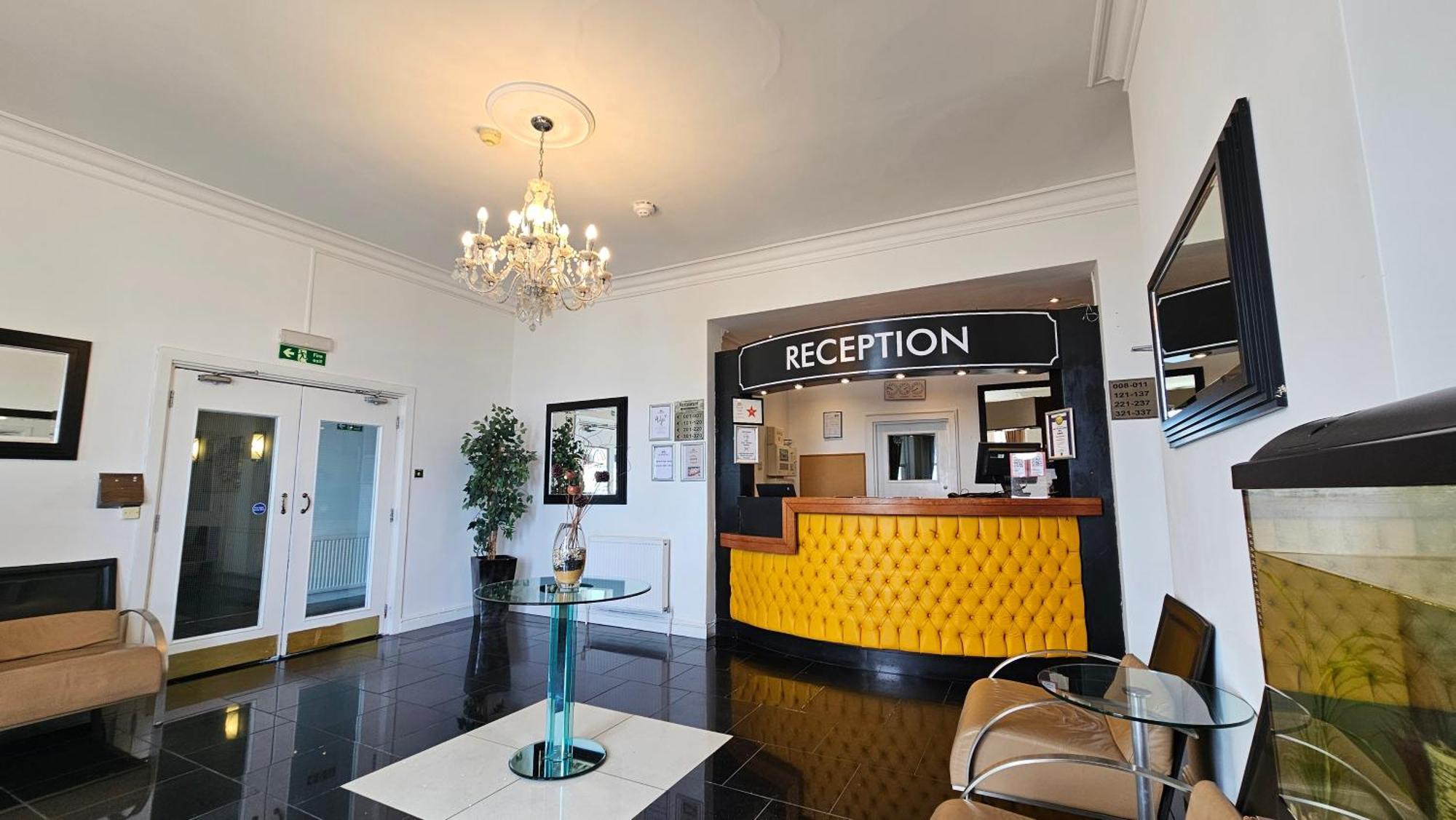 The Strand Hotel Eastbourne Exterior foto